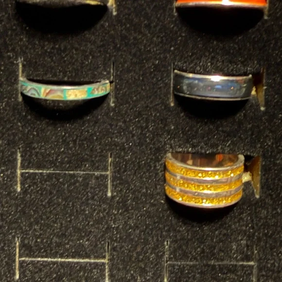 Vintage Wide Band Enameled Ring Bundle Lot 10 Rings - Picture 2 of 3